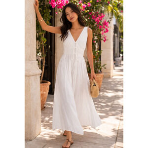 Moon River White Maxi Dress Medium Pleated Tie Front Resort Coastal NWT Summer